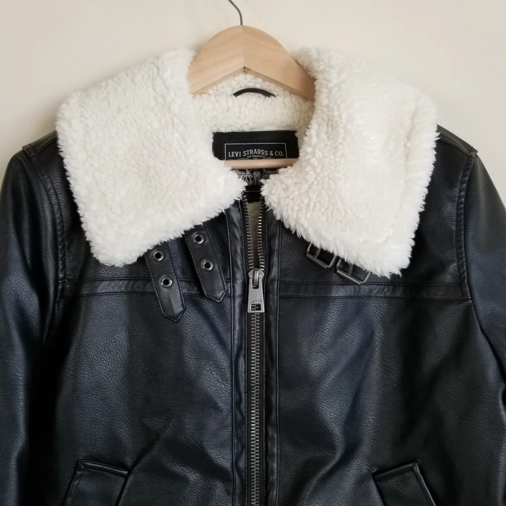 Levi's Faux Leather Shearling Lined Bomber Jacket Large - Picture 2 of 9